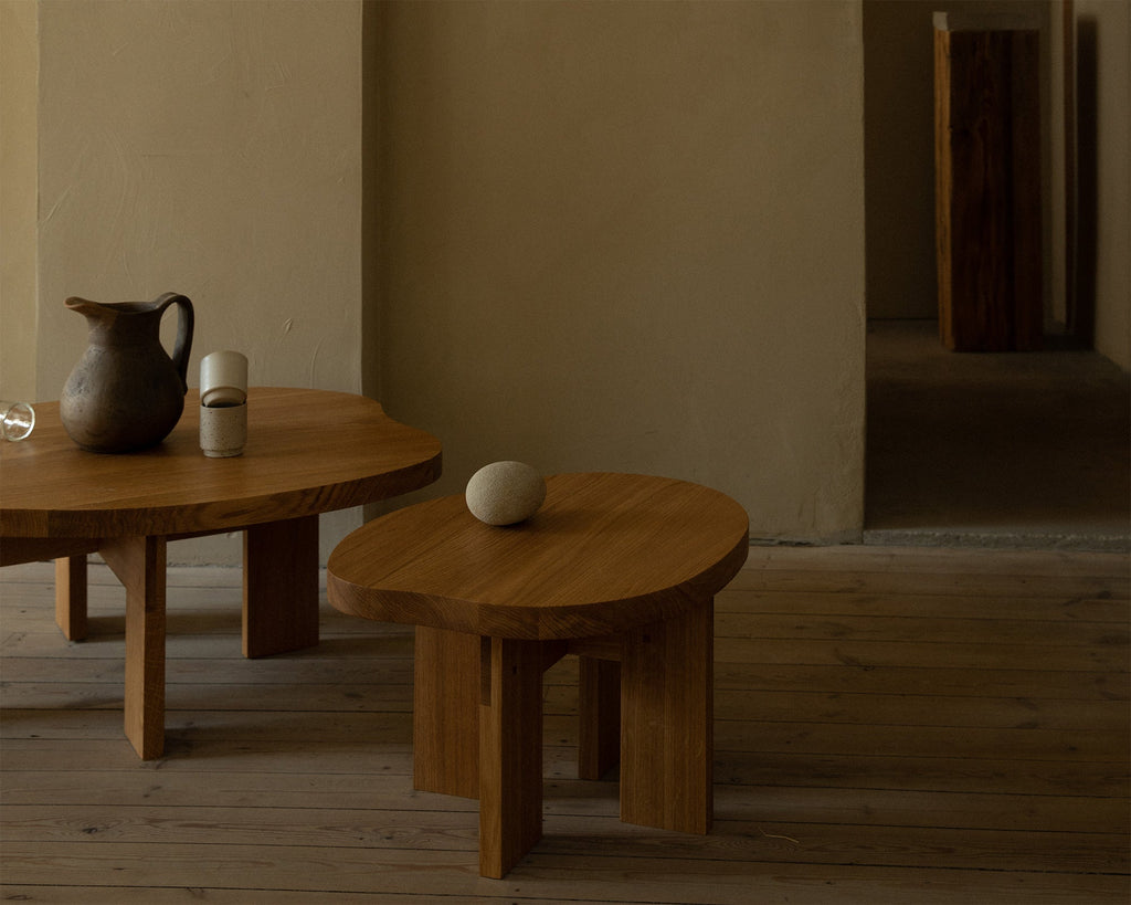 FRAMA - Farmhouse Side Table | Natural Oak | Pond FRAMA